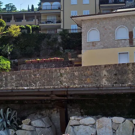Lejlighed Casa Di Luca Torri Del Benaco